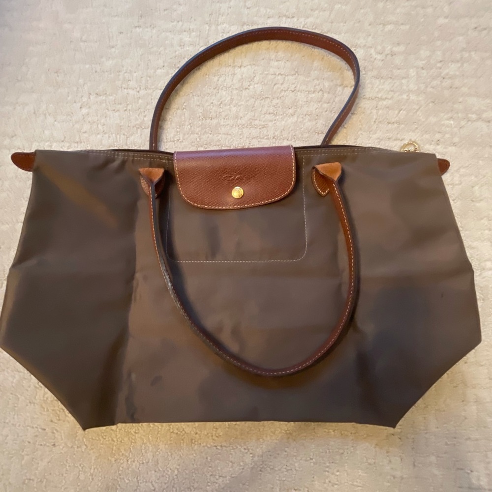 Longchamp olive green bag